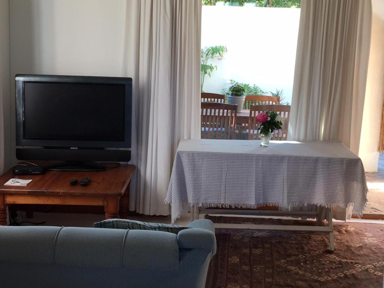 Haven Of Peace And Garden Cottage Hermanus Eksteriør bilde
