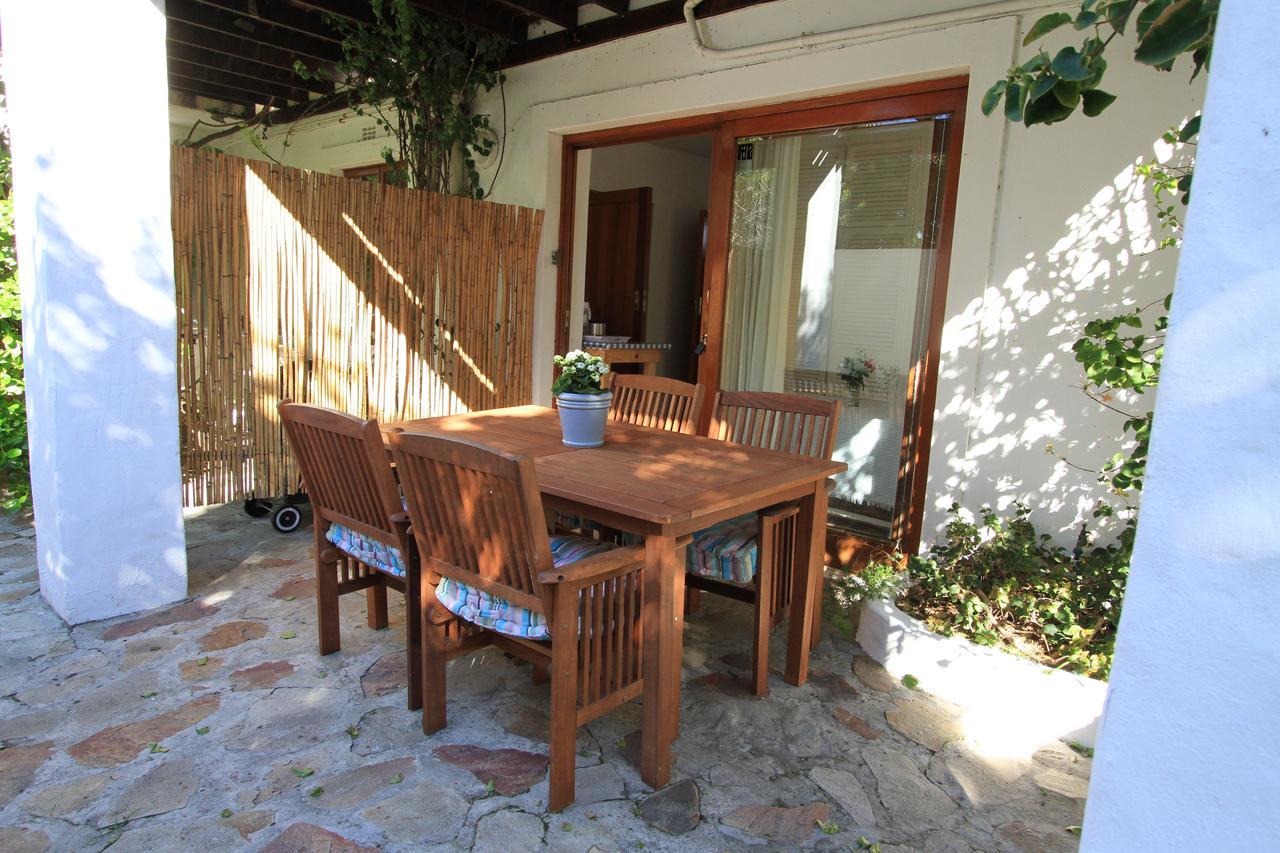 Haven Of Peace And Garden Cottage Hermanus Eksteriør bilde