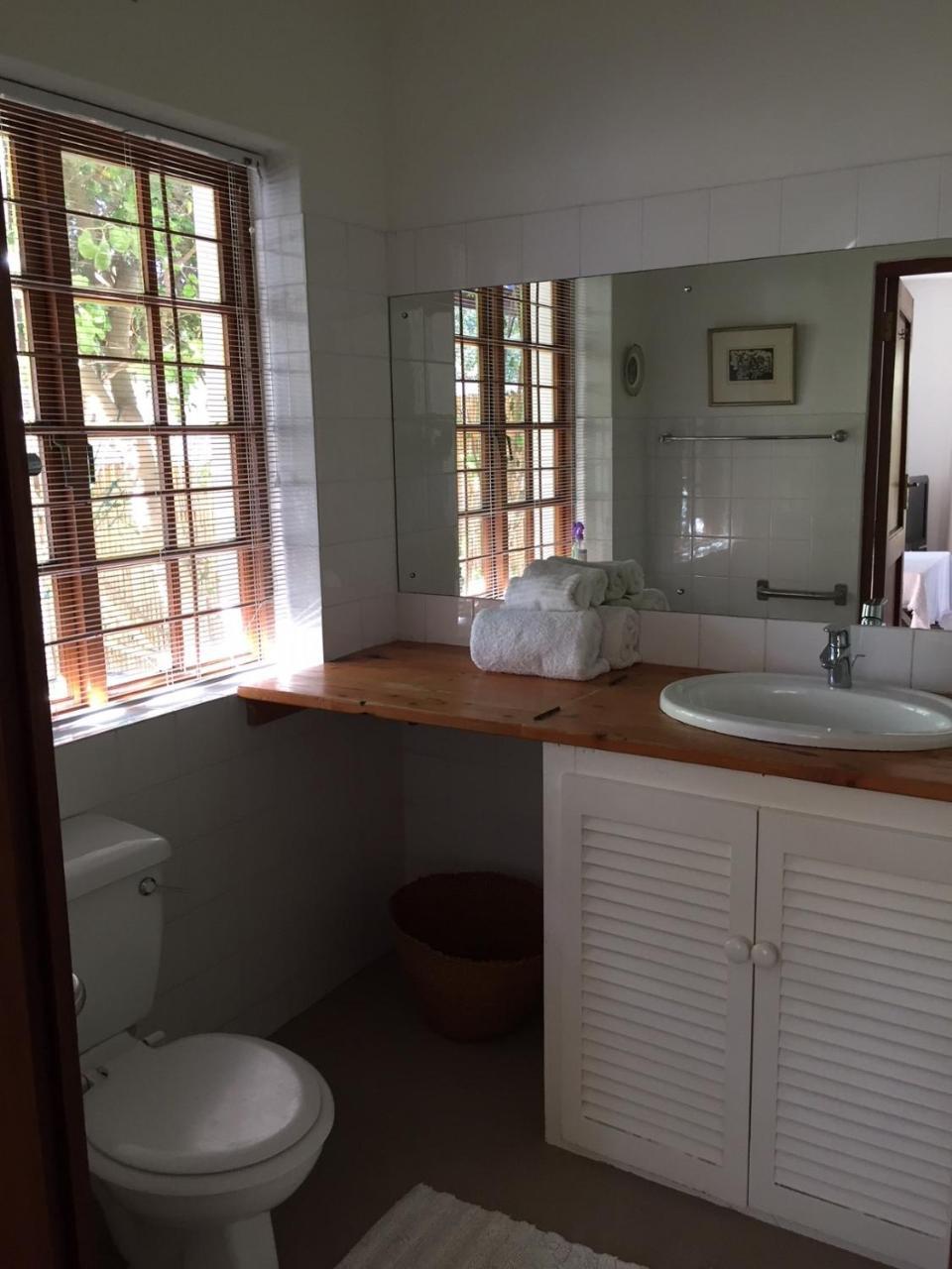 Haven Of Peace And Garden Cottage Hermanus Eksteriør bilde