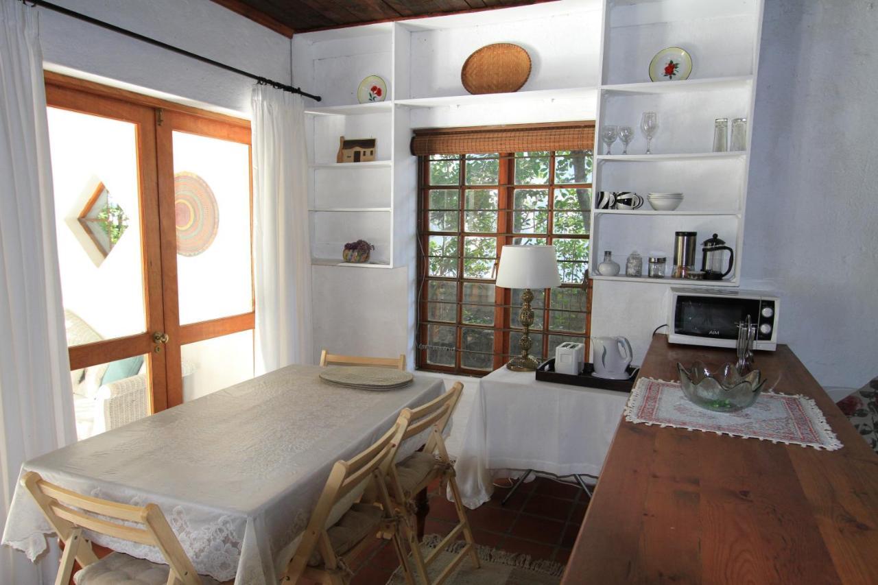 Haven Of Peace And Garden Cottage Hermanus Eksteriør bilde